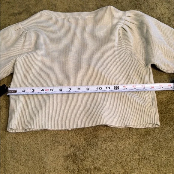 Ardene Ribbed Knit Shrug in light Sage Green - Picture 9 of 12